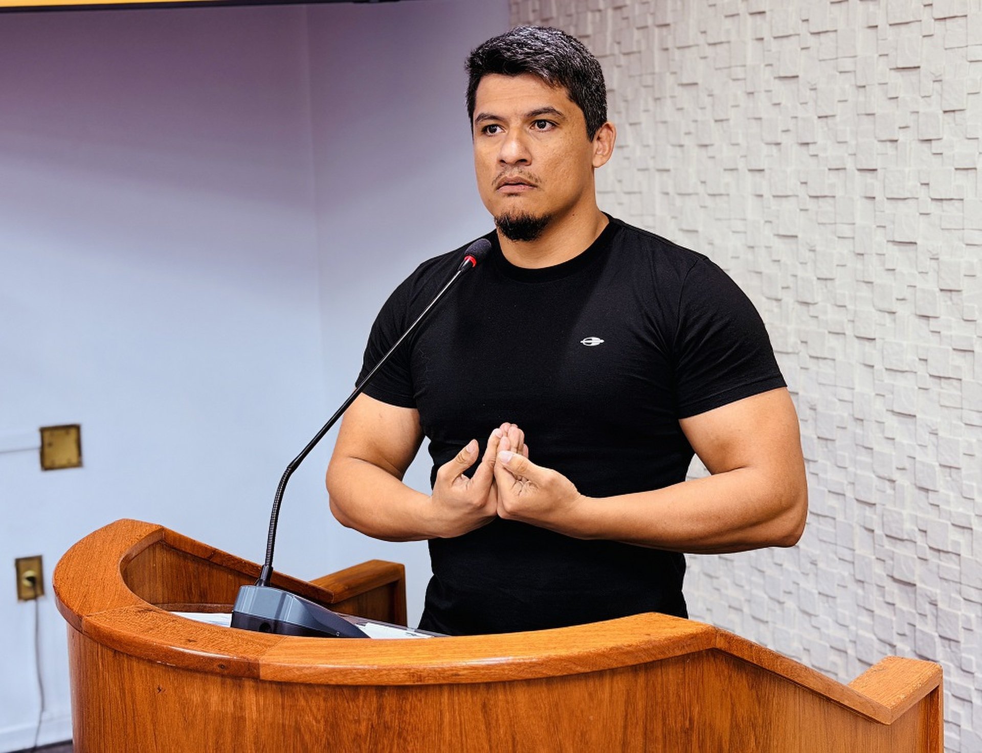 Tiago The Police apresenta 18 pedidos de melhorias na infraestrutura urbana de Erechim
