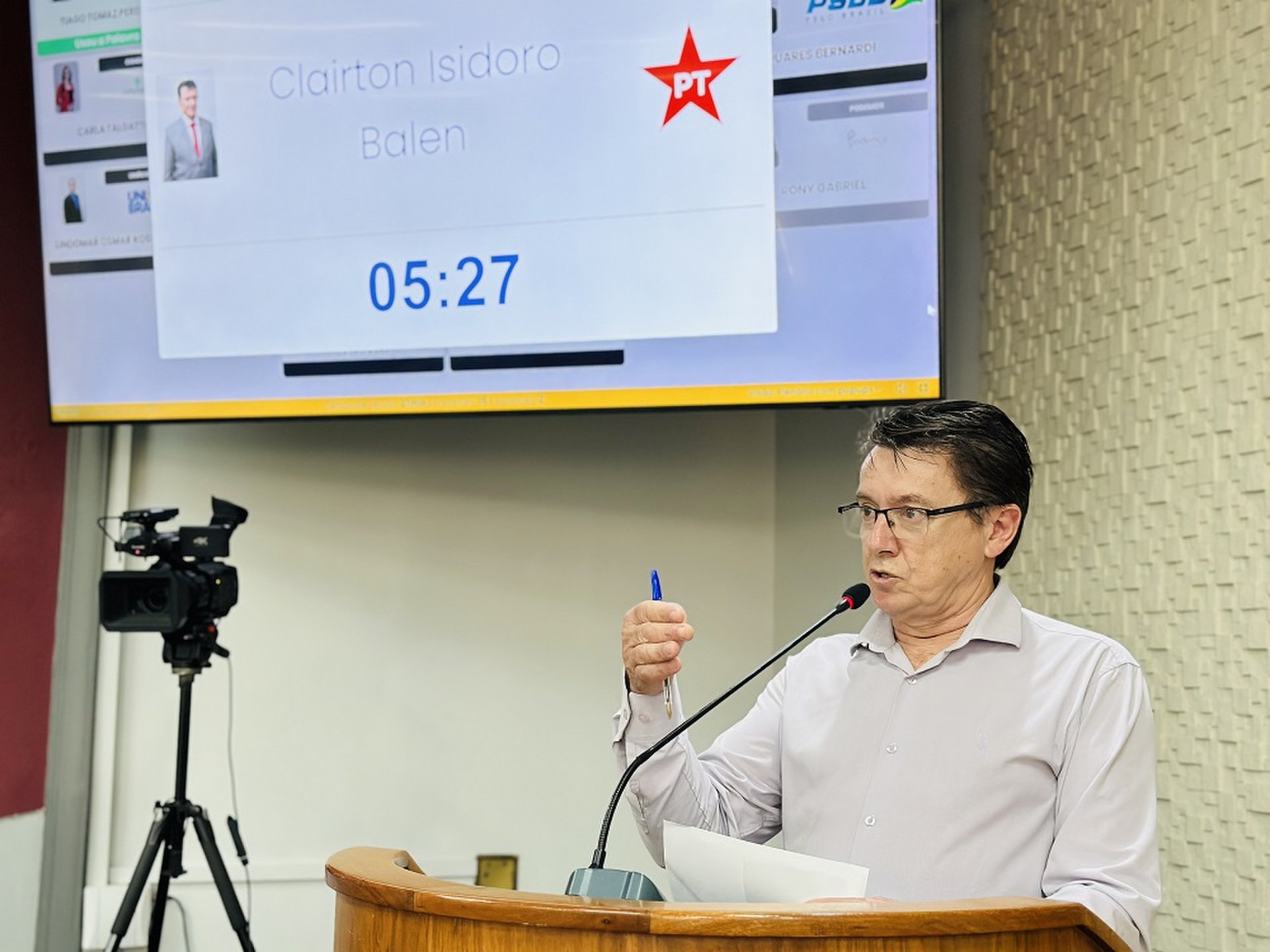 Vereador pede dados sobre fiscalização e multas aplicadas por descarte irregular de vidro