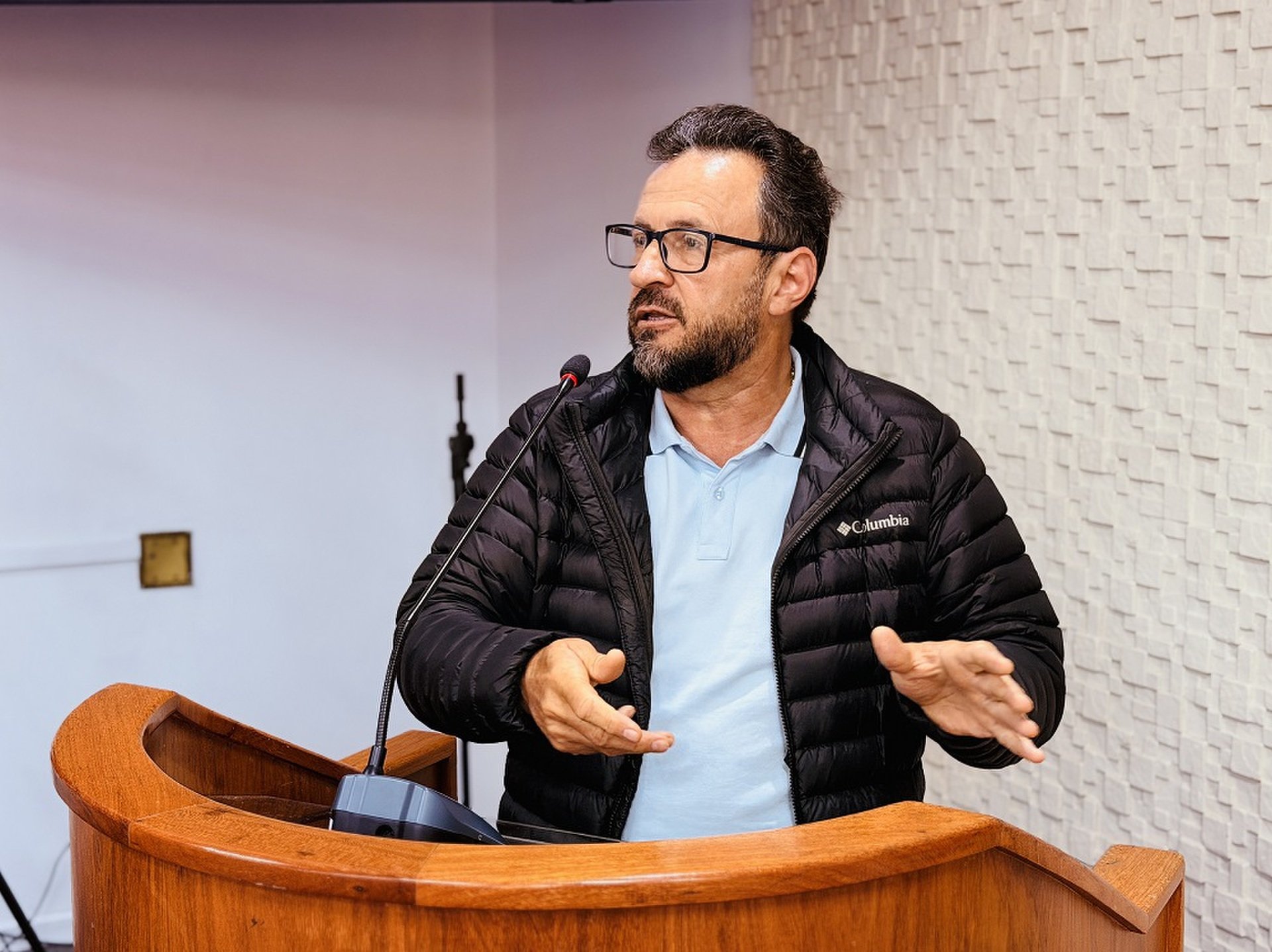 Vereador Araújo encaminha pedidos por melhorias em vias e estrutura dos cemitérios de Erechim