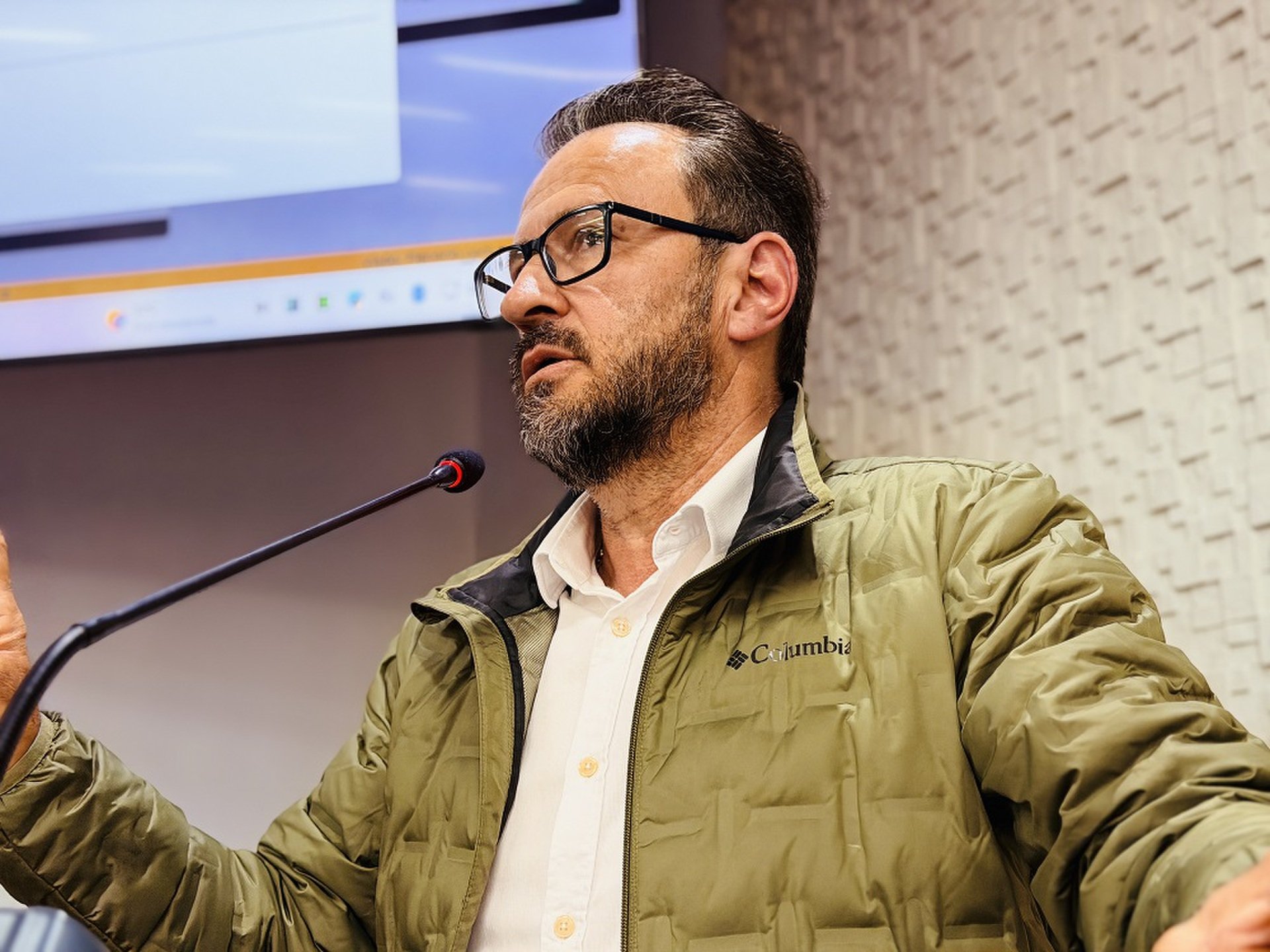 Vereador Araújo propõe ingresso solidário na Frinape 2026 e reajuste do Auxílio Reciclagem em Erechim