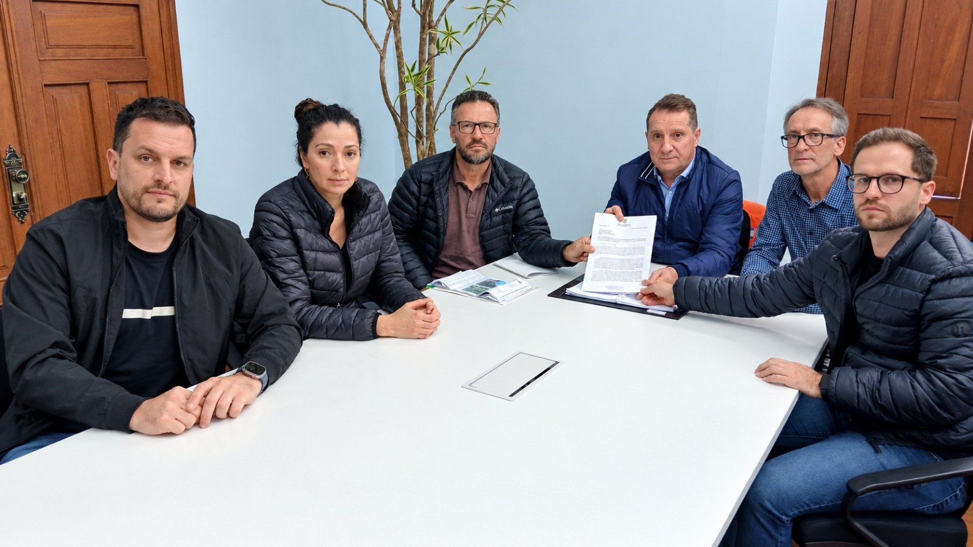 Vereadores de Erechim solicitam ampliação de prazo para contestar alterações no cadastro imobiliário e adiar aumento do IPTU para 2028