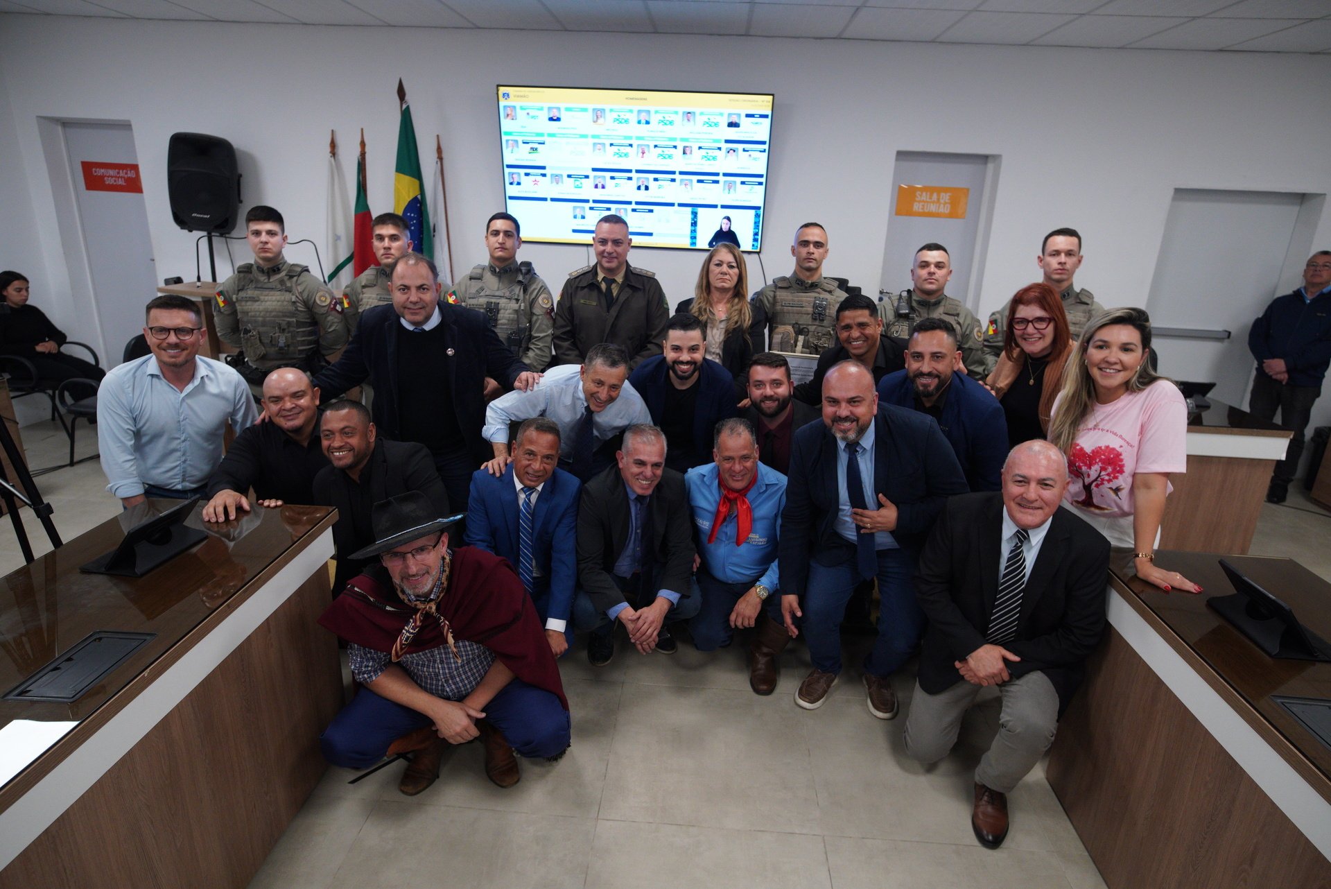Patrulha Rural de Viamão do 18º BPM é homenageada pelos serviços prestados à comunidade