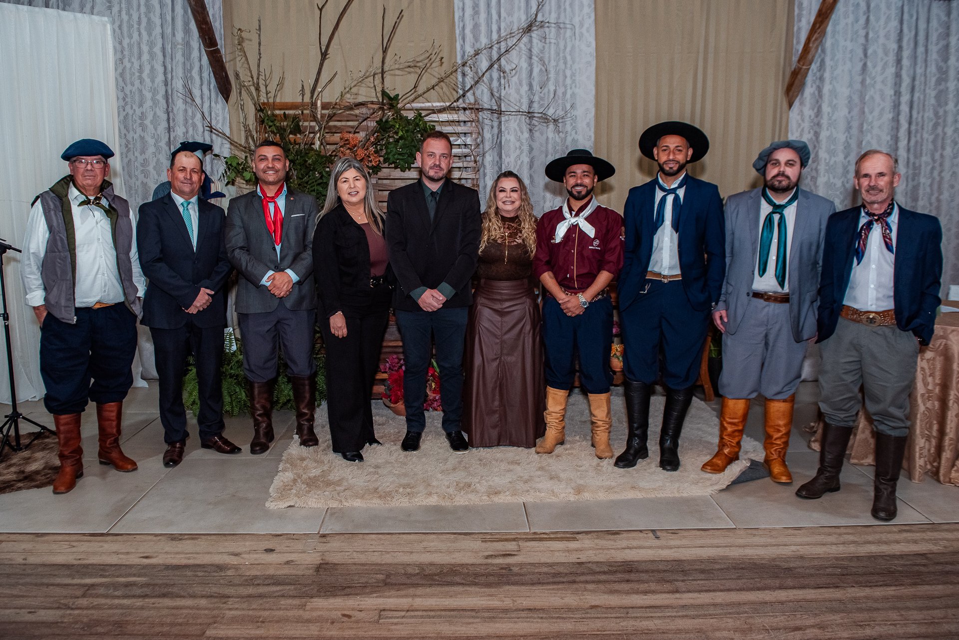 Mérito Farroupilha homenageia cidadãos que preservam a tradição gaúcha em Pantano Grande
