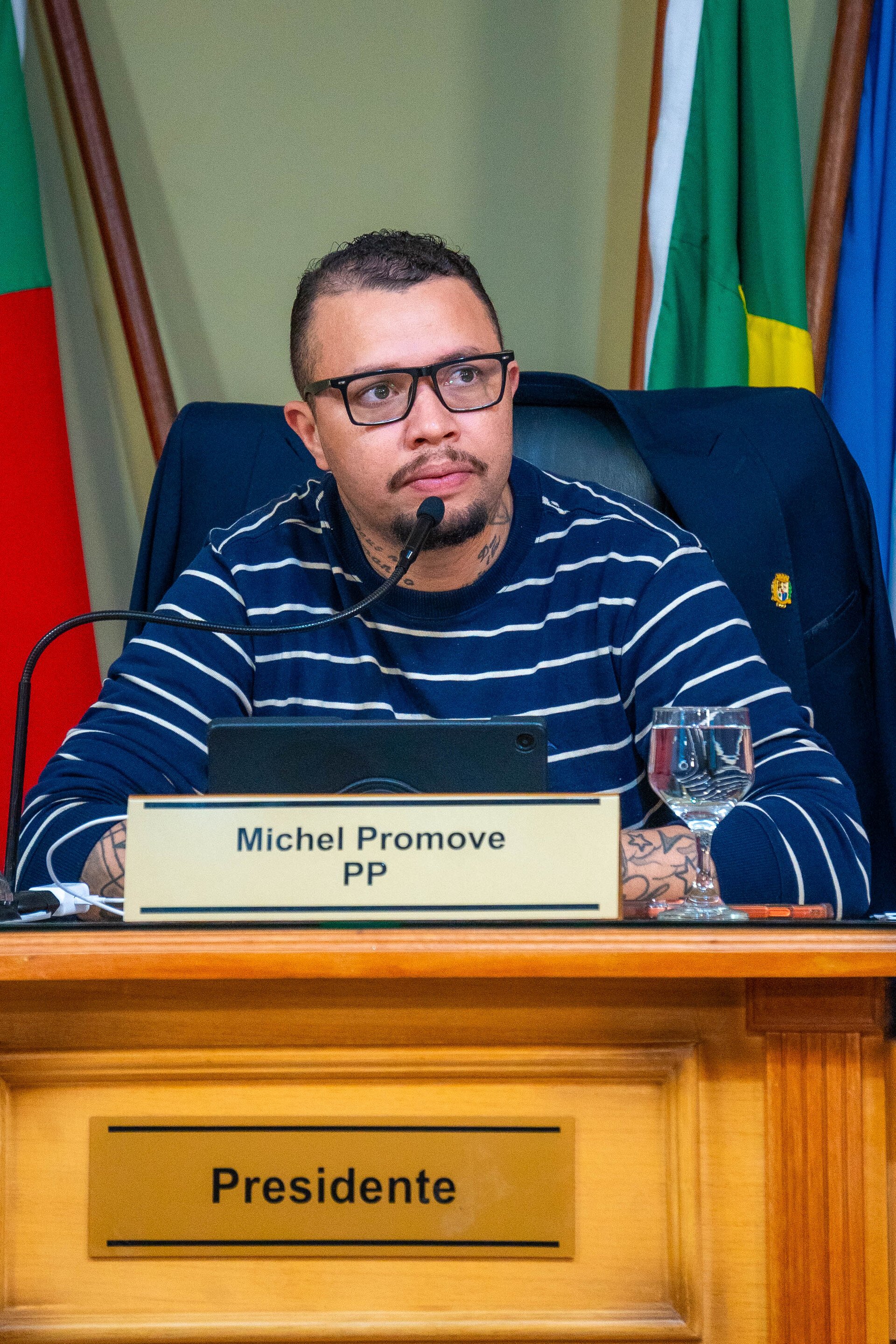 Legislativo registra cumprimentos aos servidores públicos