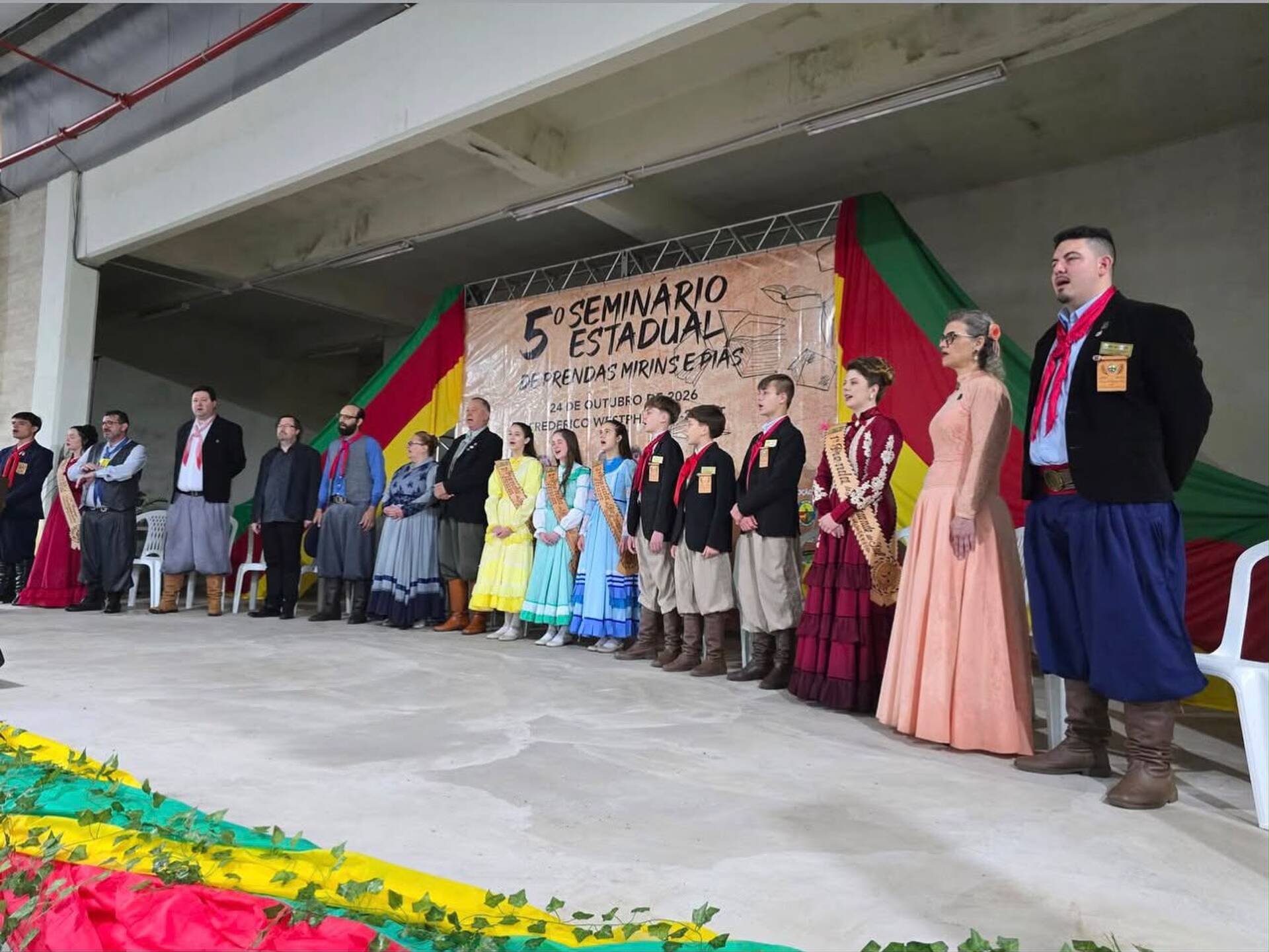 Poder Legislativo é representado no 5º Seminário Estadual de Prendas Mirins e Piás