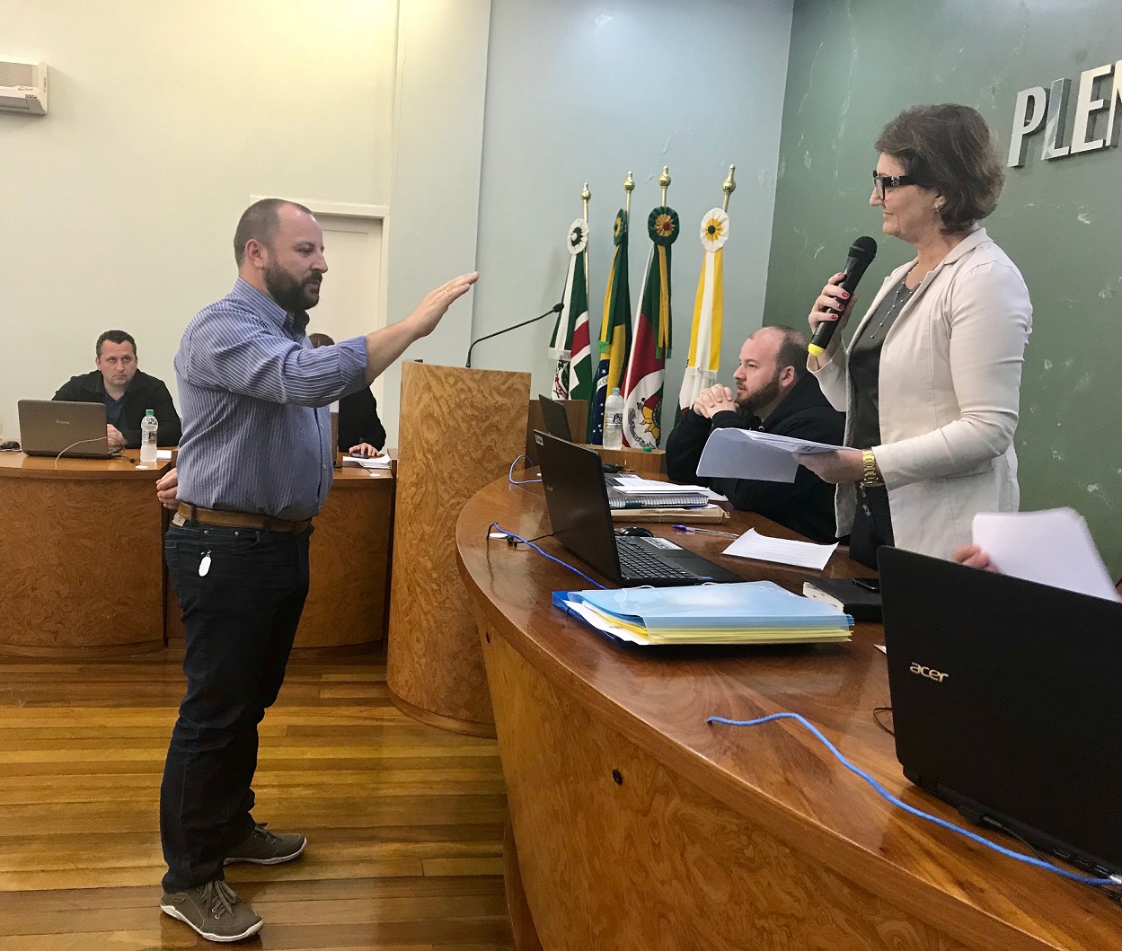 Suplente Luciano Toscan assume cadeira no Legislativo