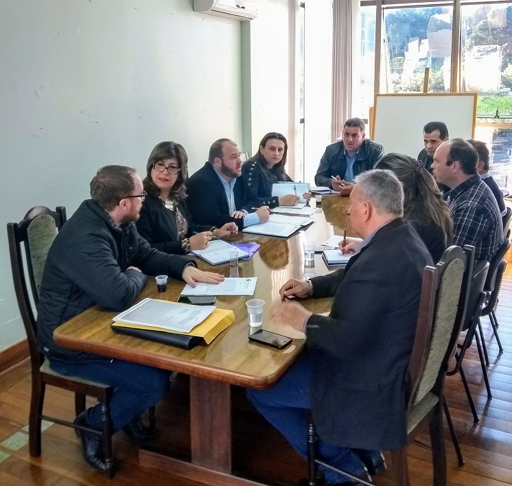 Reunião mensal do Parlamento Regional aconteceu em Nova Prata