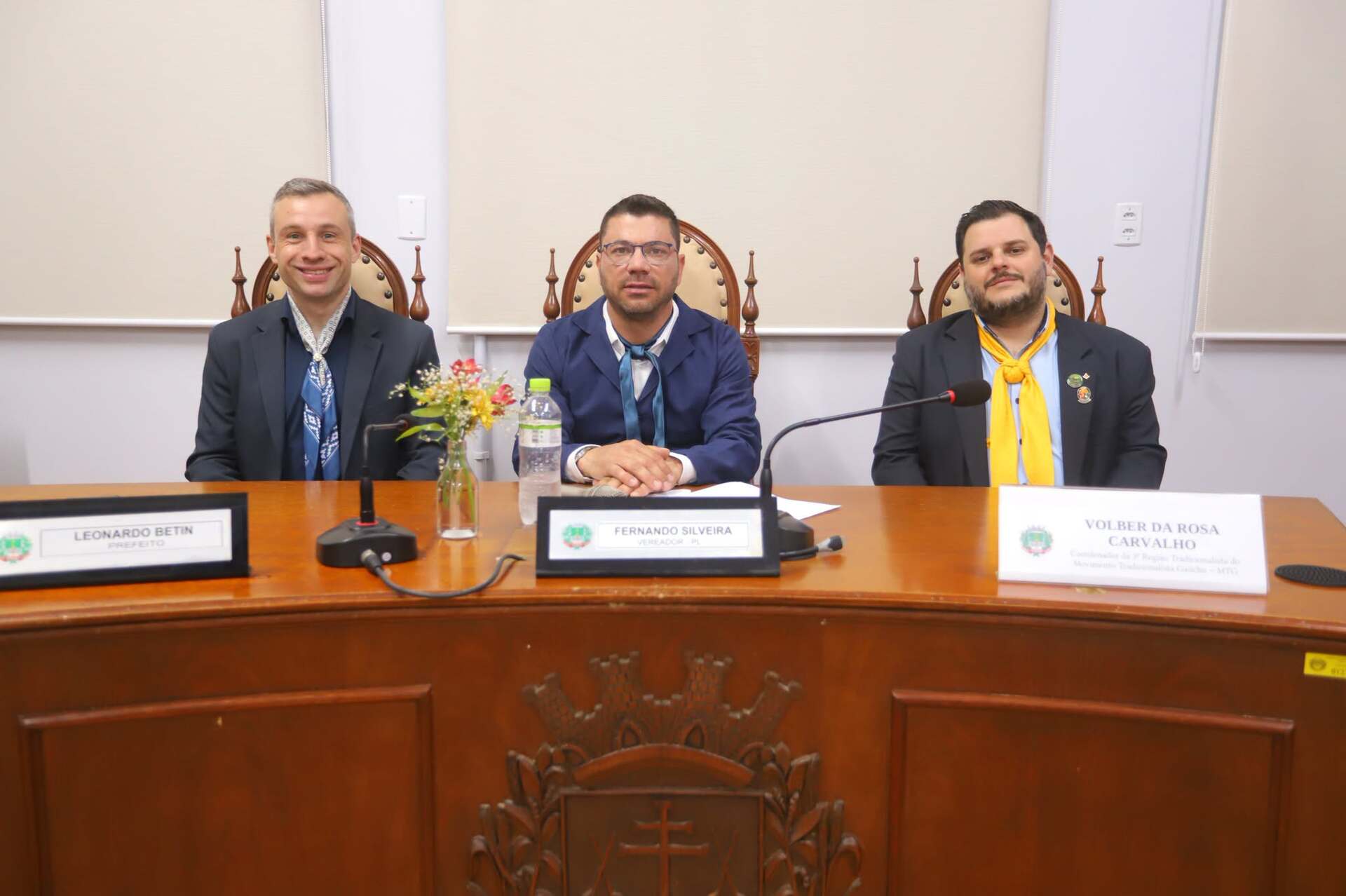 Sessão Solene da Semana Farroupilha 2026 homenageia personalidades e entidades em Itaqui