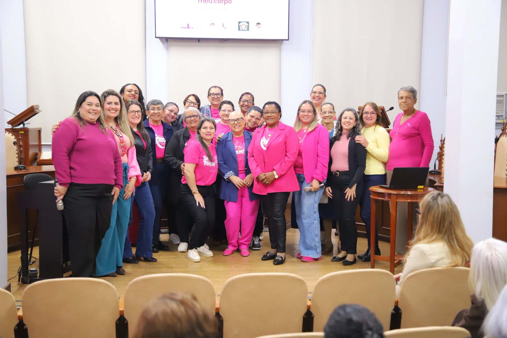 Outubro Rosa: encontro promove acolhimento, reflexão e valorização da vida em Itaqui